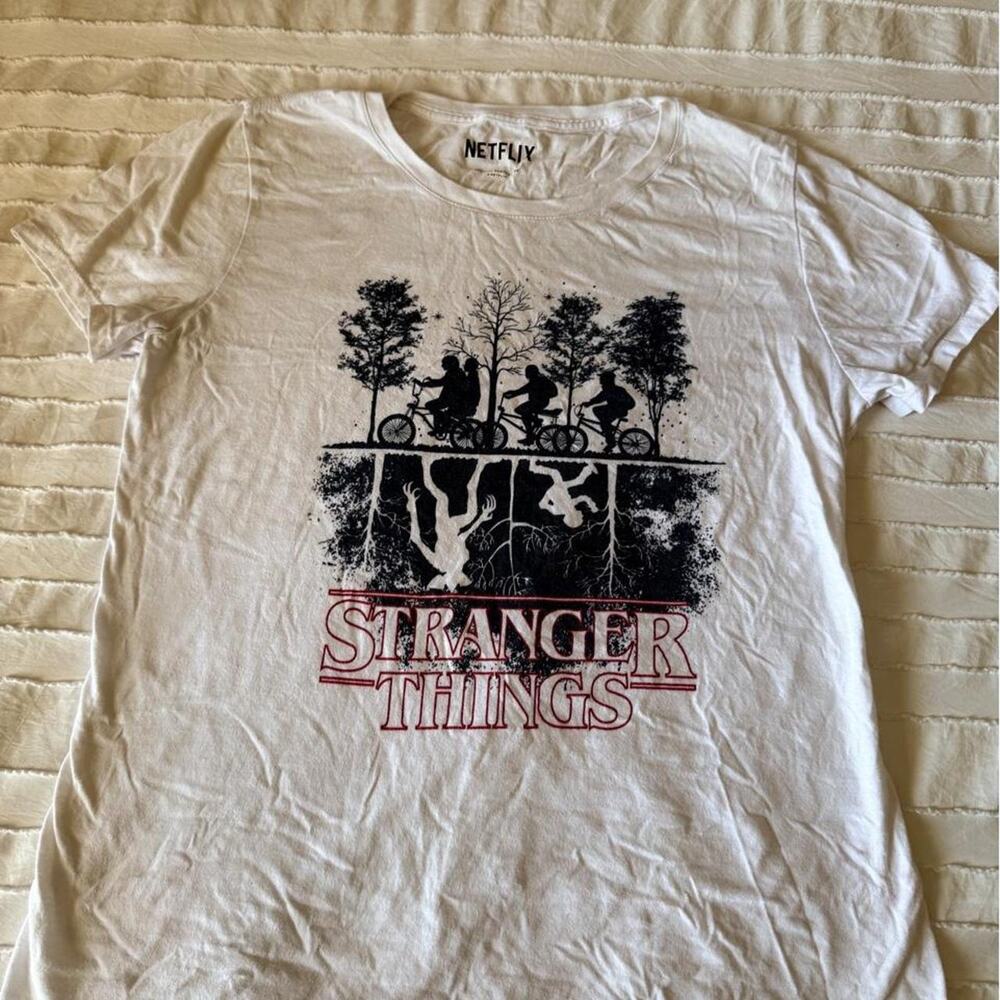 White netflix stranger things tee